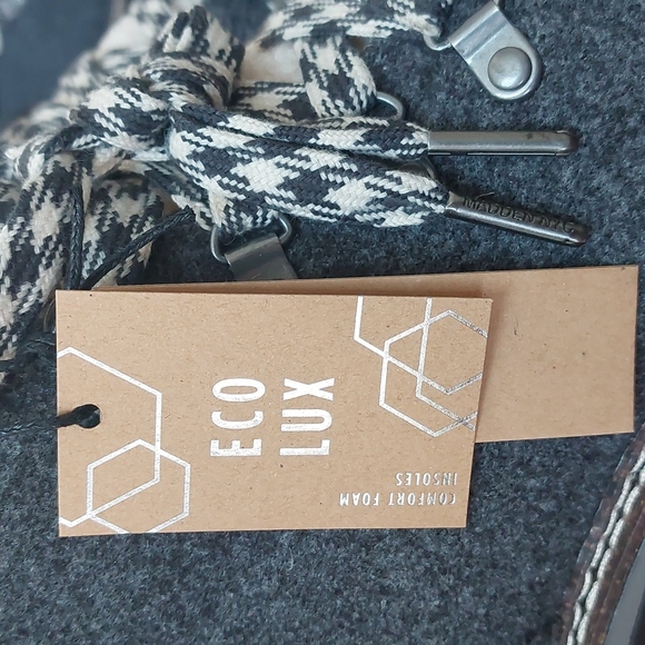 Madden NYC Hiker Wedge Boots - Picture 9 of 12